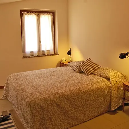 Cascina Del Poggio Lurago Marinone