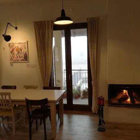 مزرعة للإقامة Cascina Del Poggio *